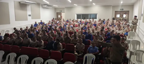 Rede Cidadã faz palestra contra as drogas no Colégio da Polícia Militar