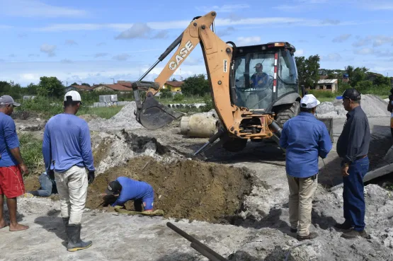 Obras de drenagem do bairro de São Judas Tadeu em Caravelas seguem a todo vapor