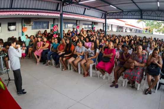 Escola Municipal Vereador Genivaldo Bispo realiza evento em comemoração ao Dia das Mães