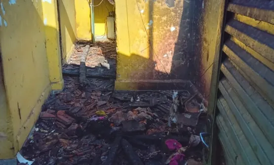 Brutal - Criminosos invadem casa, ataca moradores a facadas e põe fogo no imóvel com uma das vítimas ainda viva, em Serra dos Aimorés