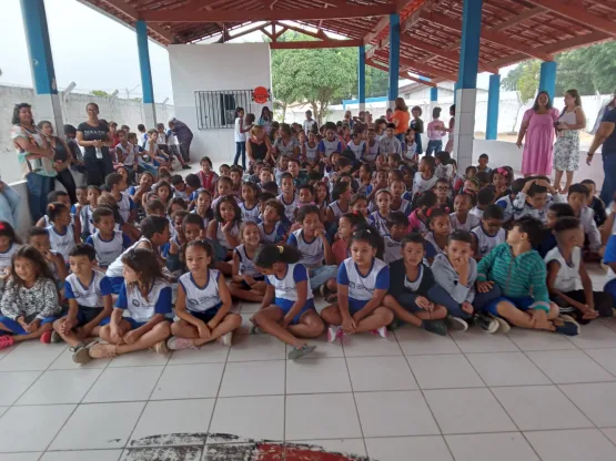 Equipe da UBS Urbis leva conscientização sobre saúde bucal e alimentação saudável para estudantes de Teixeira de Freitas