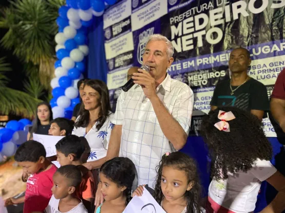 Prefeito Beto Pinto inaugura a rua Espírito Santo, no bairro São Bernardo: mais um sonho realizado 