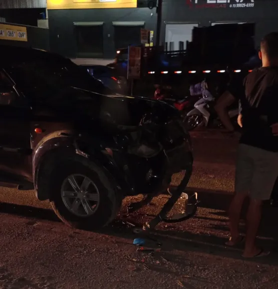 Motociclista de aplicativo morre em acidente na BR 101, área urbana de Teixeira de Freitas