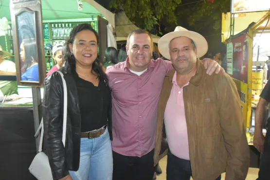 Lajedão -São João antecipado de Vila Betinho dá início aos festejos juninos na região e atrai grande número de pessoas 