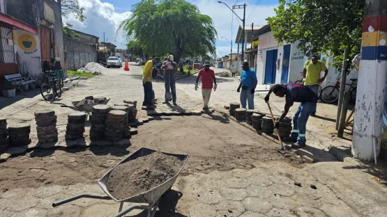 Prefeitura Municipal conclui obras de reparos e nivelamento na Rua Teófilo-Otoni em Mucuri