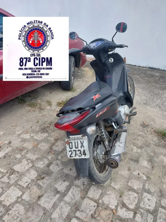PM apreende moto com restrição de furto em Teixeira de Freitas