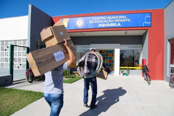 Prefeitura realiza a entrega de brinquedos socioeducativos para instituições de ensino teixeirenses
