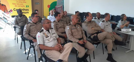 Comandantes da PM da área de atuação do CPR-ES recebem instrução do Departamento de Saúde da Polícia Militar