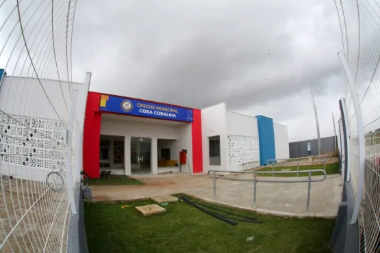 Prefeitura se prepara para entregar mais uma instituição de ensino em Teixeira de Freitas