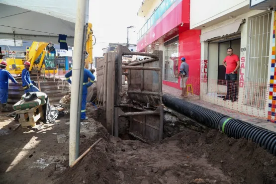 Prefeitura de Teixeira de Freitas avança com obras no entorno do Shopping Teixeira Mall