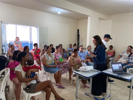 Medeiros Neto: Prefeitura mobiliza a sociedade na elaboração de propostas do 5º eixo da Pré-Conferência Municipal de Assistência Social