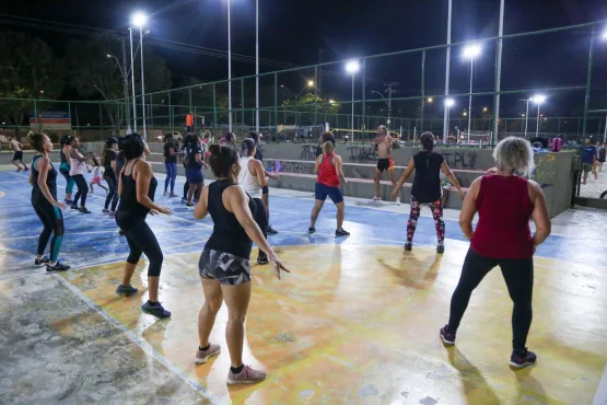 Movimenta Teixeira: conheça os benefícios das aulas de dança realizadas na Praça Padre Apparecido