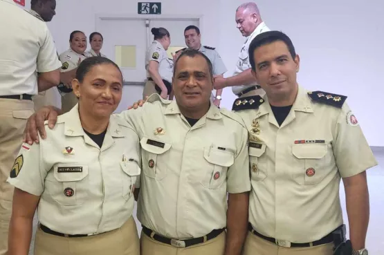 Comandante da 87ª CIPM prestigia solenidade de formatura de novos sargentos em Teixeira de Freitas