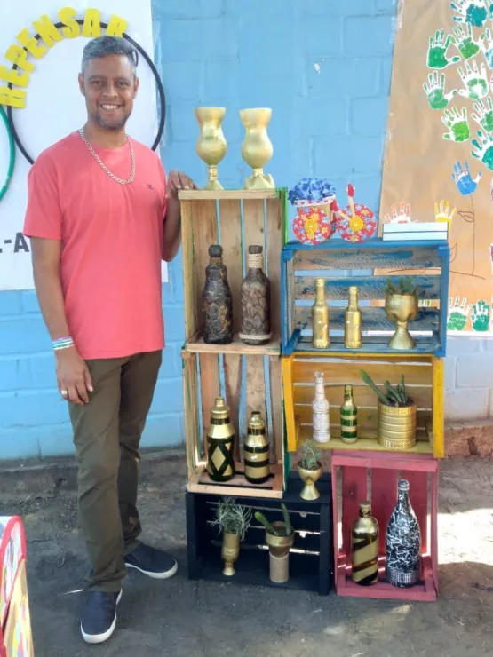 Escola Girassol/APAE de Medeiros Neto realiza apresentações do projeto Educação Ambiental