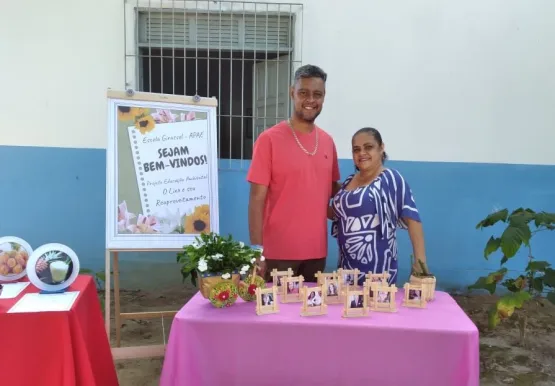 Escola Girassol/APAE de Medeiros Neto realiza apresentações do projeto Educação Ambiental