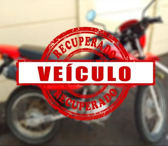 Motocicleta com restrição de furto é recuperada em Lajedão