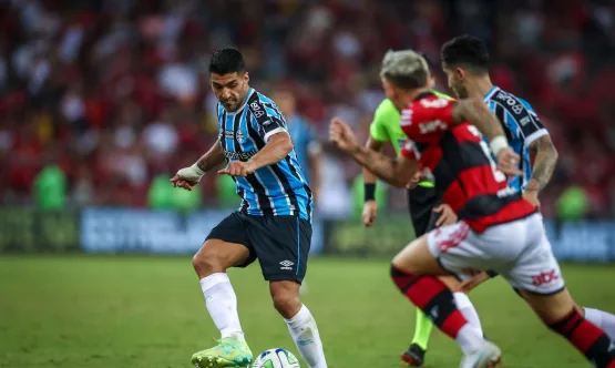 Grêmio recebe Flamengo em jogo de ida da semifinal da Copa do Brasil