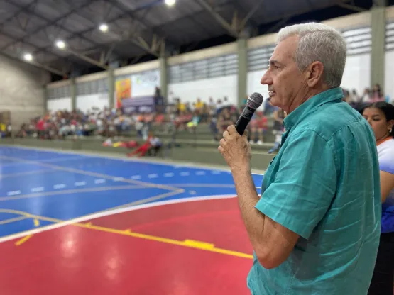 Meu Pai é Show de Bola: Escola Humberto realiza comemoração do Dia dos Pais no Ginásio de Esportes
