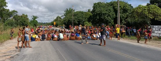 Indígenas começam a fechar rodovias em protesto contra o Marco Temporal