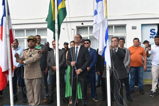 Teixeira de Freitas celebra o 7 de Setembro com desfile cívico e enaltece a importância do patriotismo