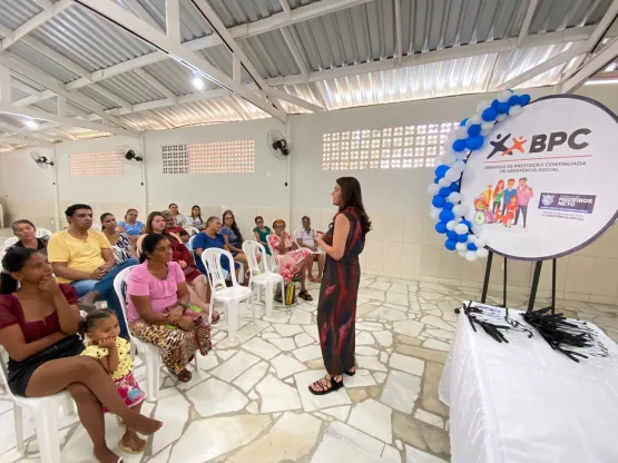 Prefeitura de Medeiros Neto realiza café da manhã com novos beneficiários do BPC/LOAS, na Assistência Social