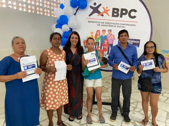 Prefeitura de Medeiros Neto realiza café da manhã com novos beneficiários do BPC/LOAS, na Assistência Social