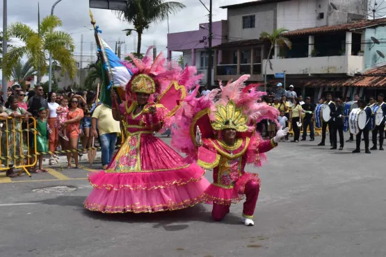 Caravelas celebra o 7 de setembro com um desfile espetacular