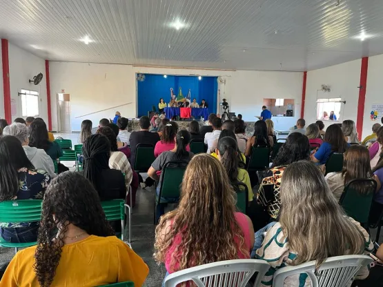 Prefeita Luciana Machado presta contas de sua gestão em evento em Nova Viçosa