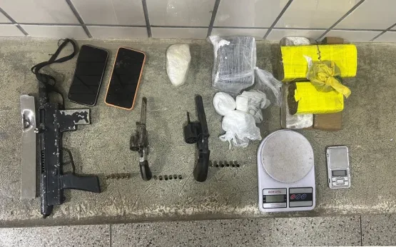 Uma submetralhadora 9 mm e dois revólveres foram aprendidas na ação que terminou com três mortos em Mucuri