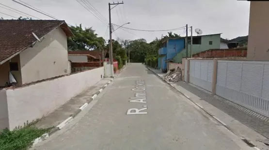 Homem é preso por suspeita de matar o filho e a companheira com golpes de faca