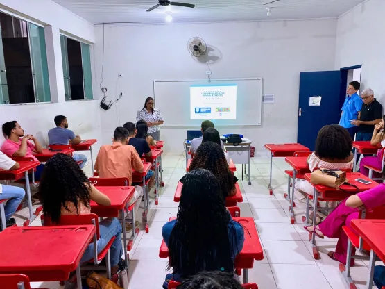 Prefeitura de Medeiros Neto realiza acolhimento a estudantes do Programa UPT/UNEB