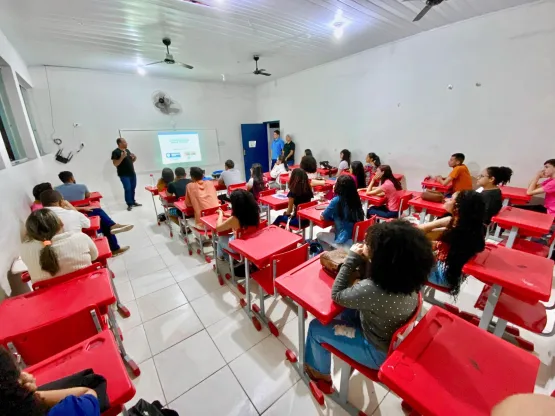 Prefeitura de Medeiros Neto realiza acolhimento a estudantes do Programa UPT/UNEB