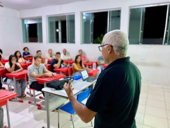 Prefeitura de Medeiros Neto realiza acolhimento a estudantes do Programa UPT/UNEB