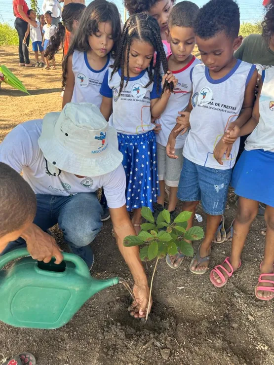 Protetores da natureza: roda de conversa com estudantes da rede pública reforça preservação ambiental