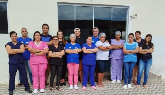 Paralisação da equipe de enfermagem revela caos na saúde de Itanhém; aluguel do prédio está sem pagamento há 10 meses