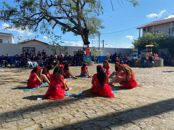 Prefeitura de Medeiros Neto realiza projeto Meio Ambiente com apresentações na Escola Ginásio João XXIII
