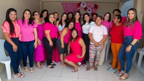 Teixeira de Freitas - Outubro Rosa: Secretaria de Habitação promove ação de conscientização sobre o câncer de mama