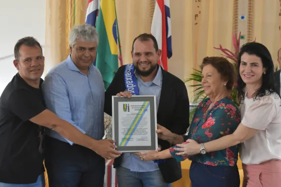 Chef Victor Silva Pessoa é homenageado e recebe título oficial em cerimônia na Câmara de Vereadores de Nova Viçosa