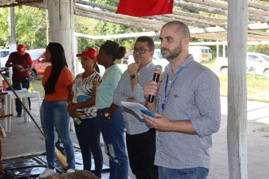 Prefeitura de Teixeira de Freitas incentiva cooperação e desenvolvimento em comunidade rural através do teatro