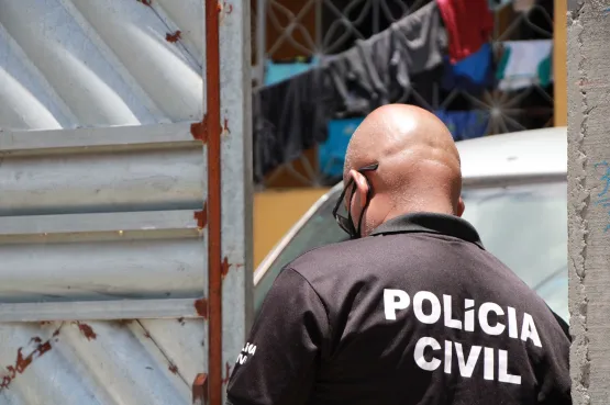 Homem é preso na Bahia por armazenar imagens de exploração sexual