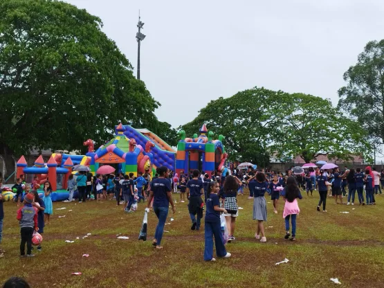 Prefeito de Medeiros Neto, Beto Pinto realiza festa do Mês das Crianças no Estádio Municipal