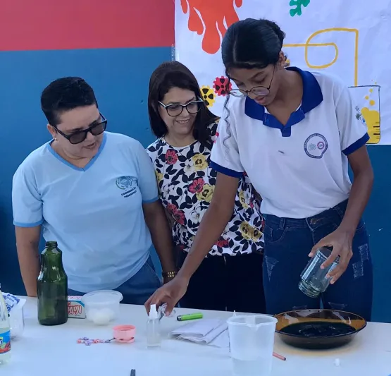 Prado - Feira de Ciências no Colégio Municipal Anísio Teixeira: Um Palco de Saberes e Descobertas