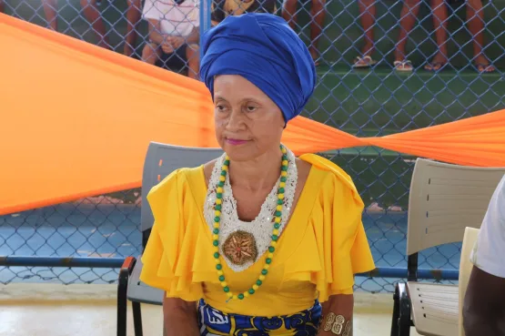 A jornada de reflexão na Escola Alcenor Alves Barbosa durante o Dia da Consciência Negra em Teixeira de Freitas