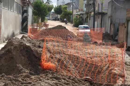 Prefeitura de Teixeira de Freitas inicia sistema de drenagem no Bairro São Lourenço