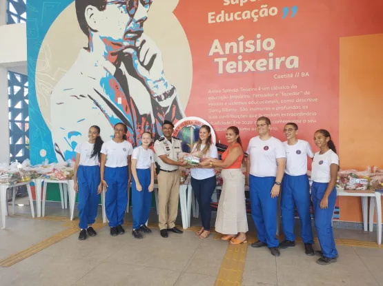 CPM Teixeira de Freitas doa 47 cestas básicas a instituições