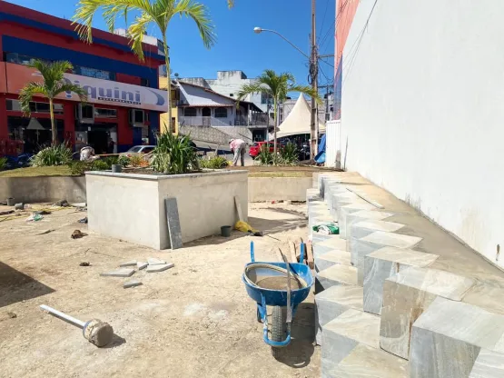 Novo cartão-postal de Medeiros Neto: avançam obras na ponte do Centro e entorno