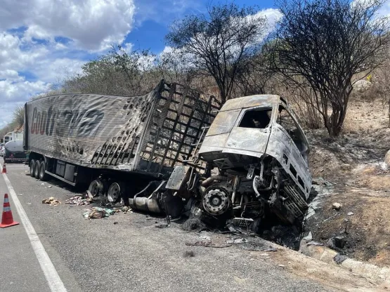 Luto em Teixeira - Luigi do Trio Xote Novo morre em acidente de carro na BR 116