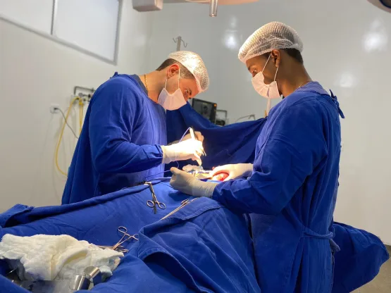  Prefeitura de Medeiros Neto atende dezenas de pacientes em mais um mutirão de cirurgias