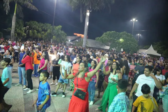 Confira como foi o evento em comemoração ao Dia da Bíblia em Teixeira de Freitas