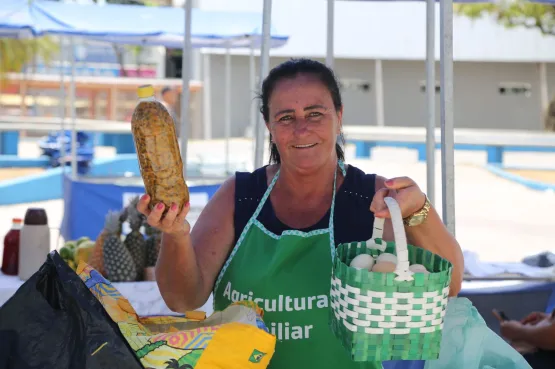 Feira da Agricultura Familiar encerra o ano com última edição em Teixeira de Freitas